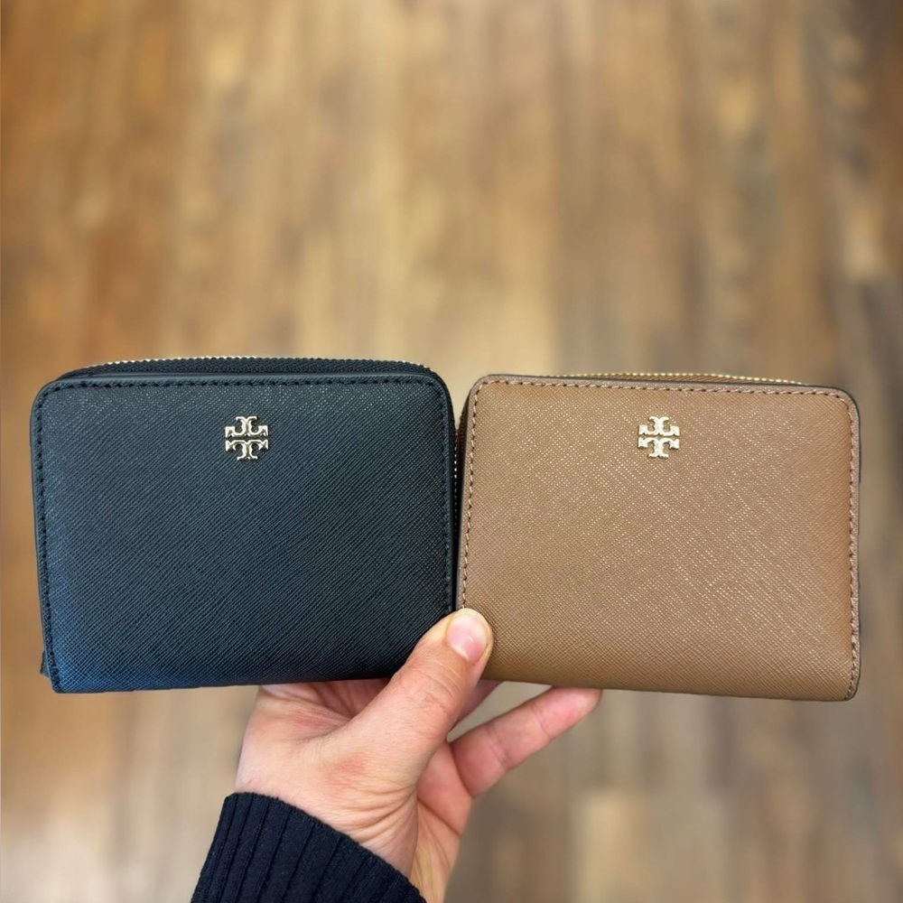 New Tory Burch Emerson leather zip around wallet